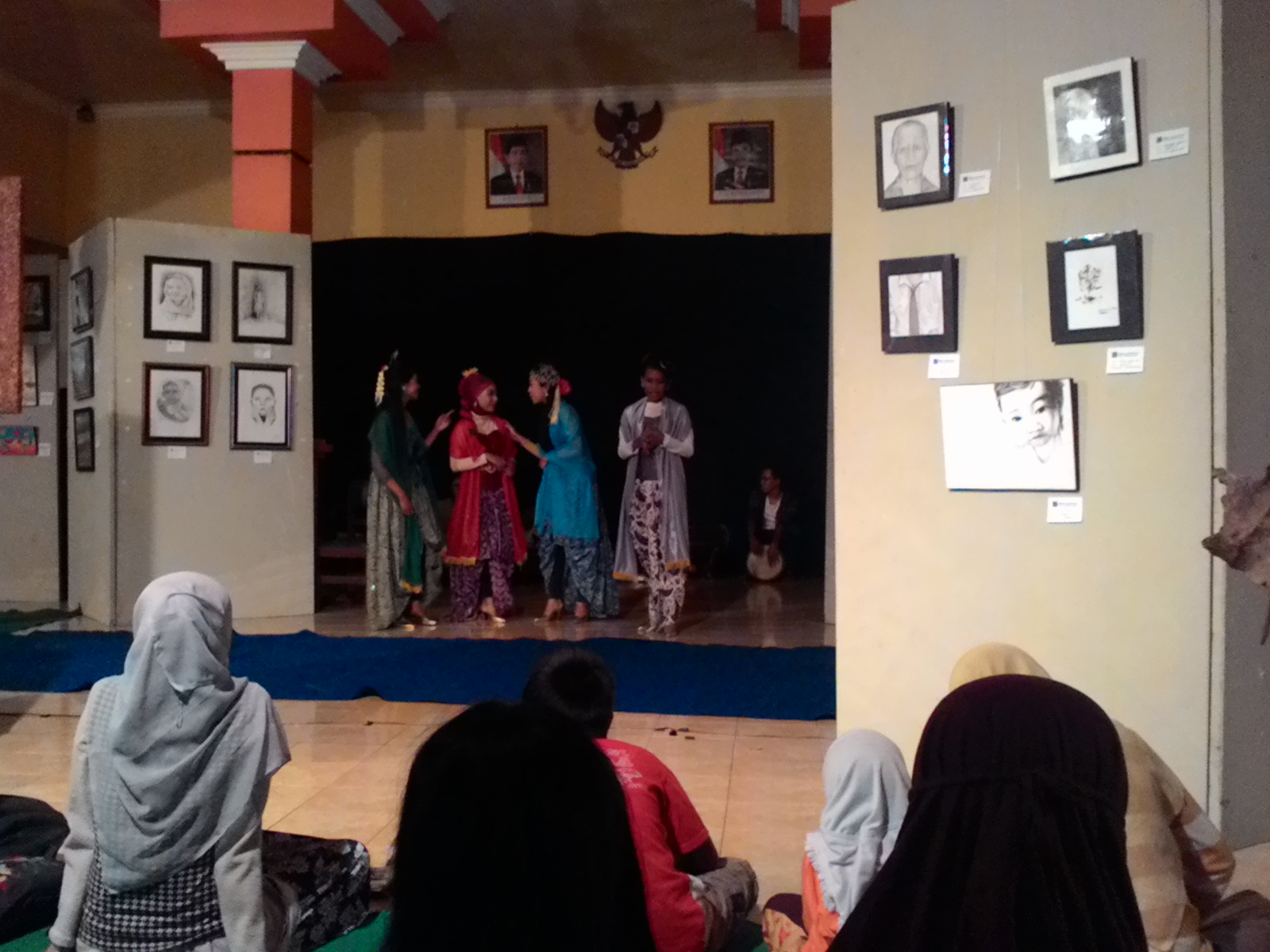Pameran dan Pertunjukkan Malam Laboratorium Sayap Jendela
