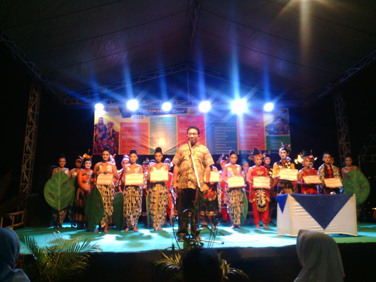 DISBUDPAR Launching Kalender Event Bersamaan dengan Festval Lampion 1000 Lilin