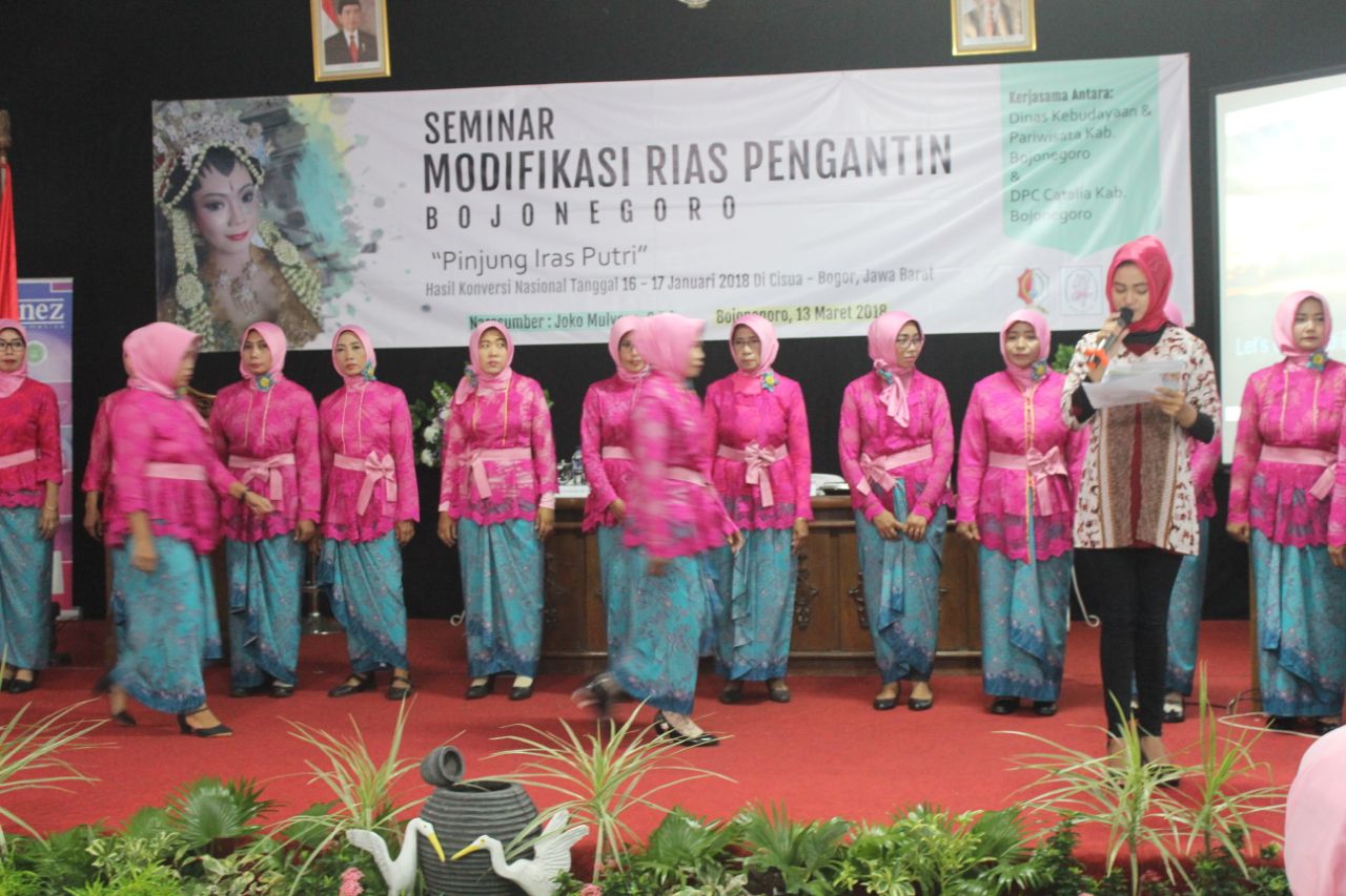 “Peningkatan Skill dan Kualitas SDM Melalui Seminar Modifikasi Rias Pengantin Bojonegoro 2018”