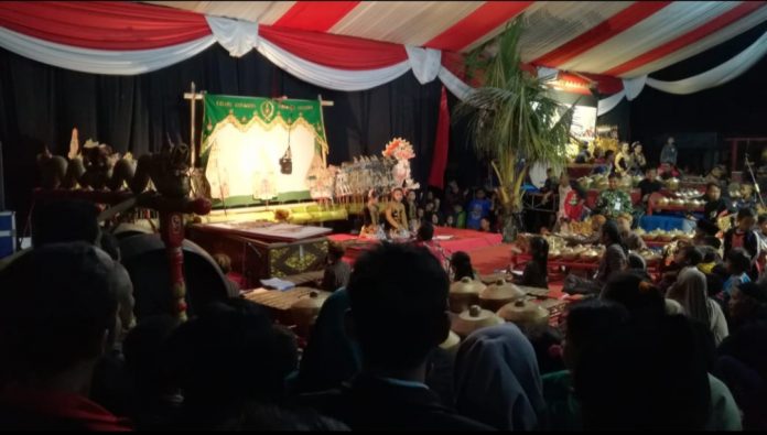 Pertunjukkan Wayang menjadi Penutup Sepekan Samin 2019
