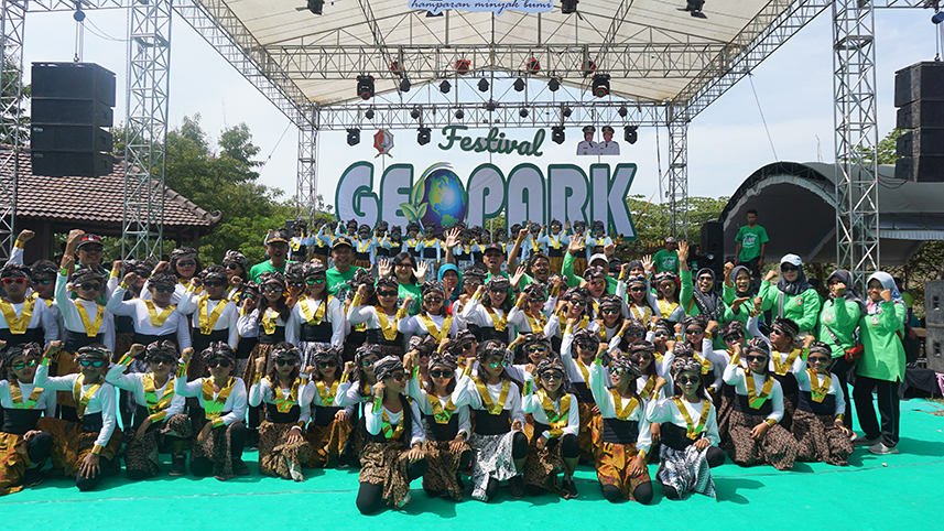 “Wonocolo Folklore Fiesta” Menjadi Tema Festival Geopark #2
